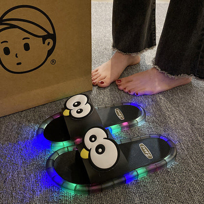 👣👣Chinelos fofos com estampas de personagens que brilham no escuro ✨