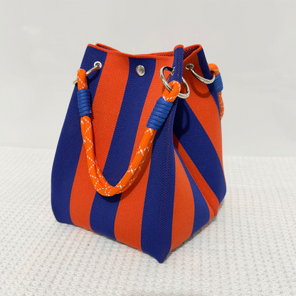 ⏳Oferta por tempo limitado com 50% de desconto⏰Bolsa Bucket em Tricô às Riscas👜